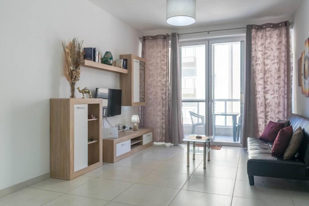 Cozy Close To The Sea 4 *